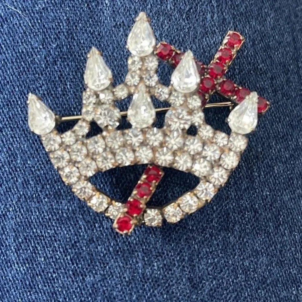 Vintage King Queen Royal Crown Red‎ & Clear Rhinestone Cross Brooch Pin